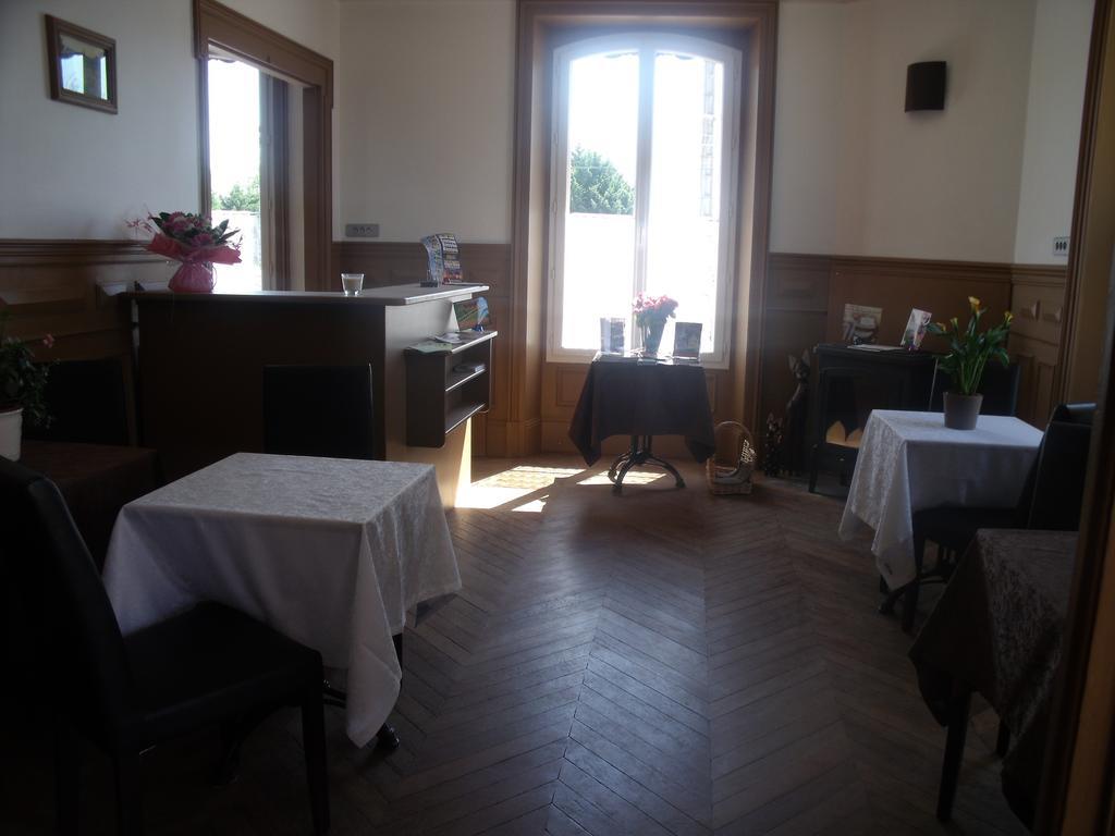 Le Domaine Des Tuileries Pensionat Salins Eksteriør billede